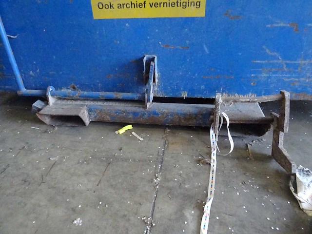 Kantelbak 1,5m3 - afbeelding 3 van  4