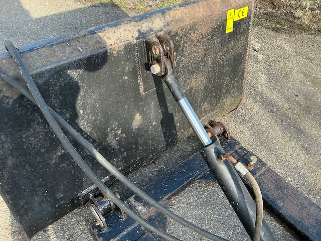 Kantelbak heftruck - afbeelding 2 van  13