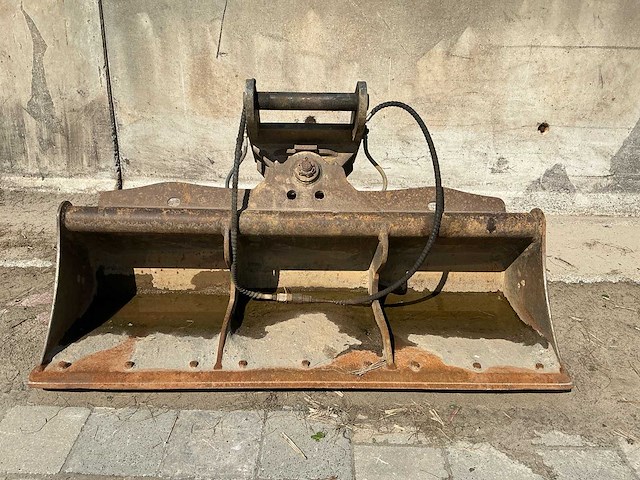 Kantelbak met pin-grabber snelwissel - afbeelding 10 van  12