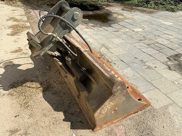 Kantelbak met pin-grabber snelwissel - afbeelding 2 van  2