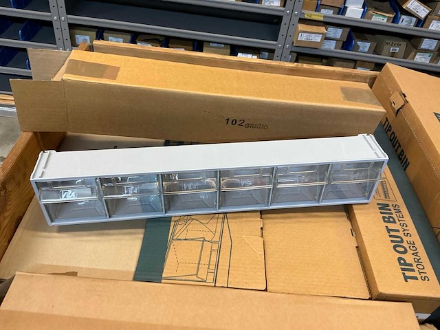 Kantelbakken t.b.v. vakkenkast - afbeelding 4 van  7