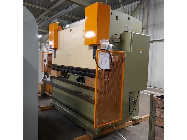 Kantenbank, safan, cncl 150-2550 ts1, 1996 - afbeelding 1 van  14