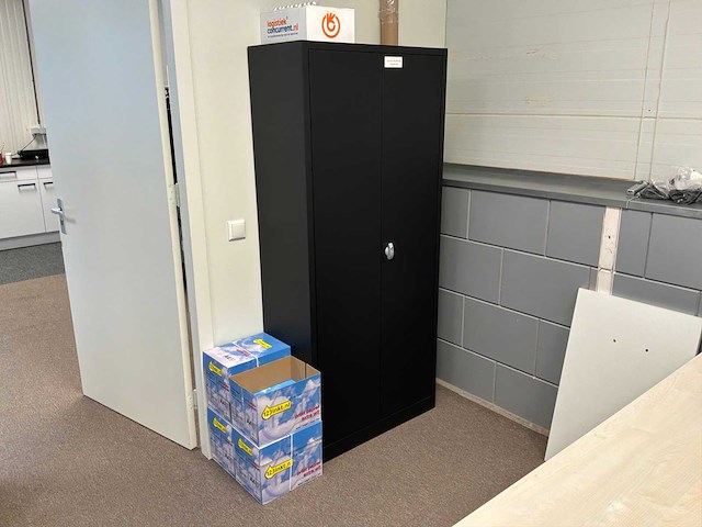 Kantine- en kantoorinventaris - afbeelding 11 van  11