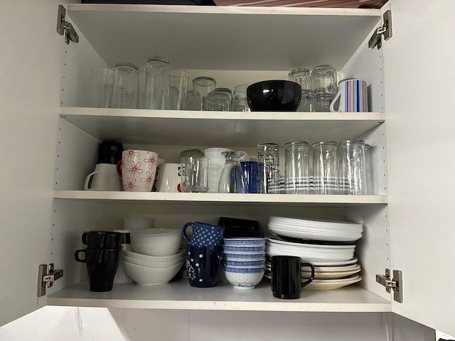 Kantine-, kantoor- en schoonmaakinventaris - afbeelding 21 van  31