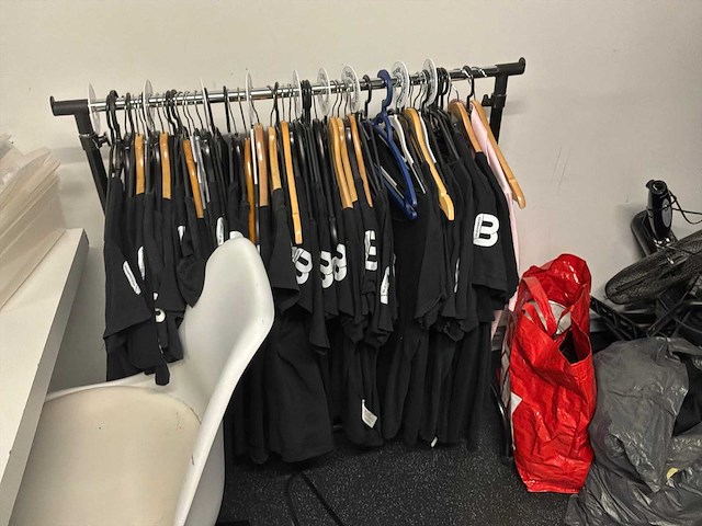 Kantine-, kantoor- en schoonmaakinventaris - afbeelding 30 van  31