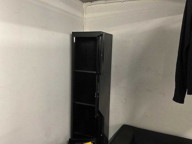 Kantine-, kantoor- en schoonmaakinventaris - afbeelding 31 van  31