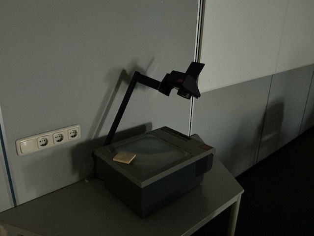 Kantine-inventaris - afbeelding 21 van  22