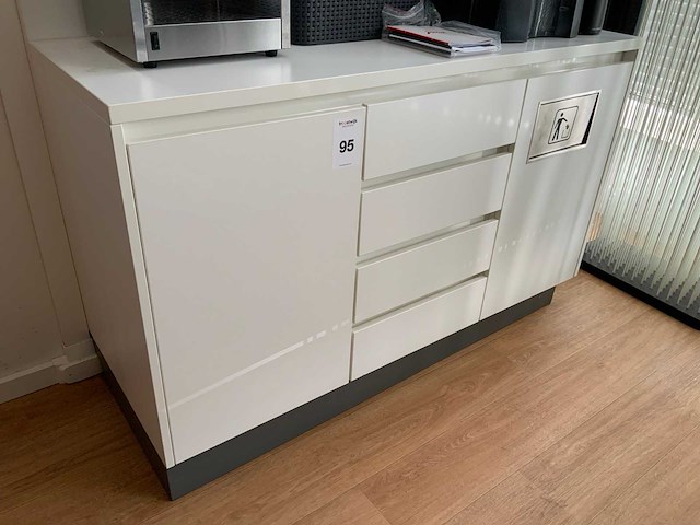 Kantine meubel - afbeelding 2 van  5