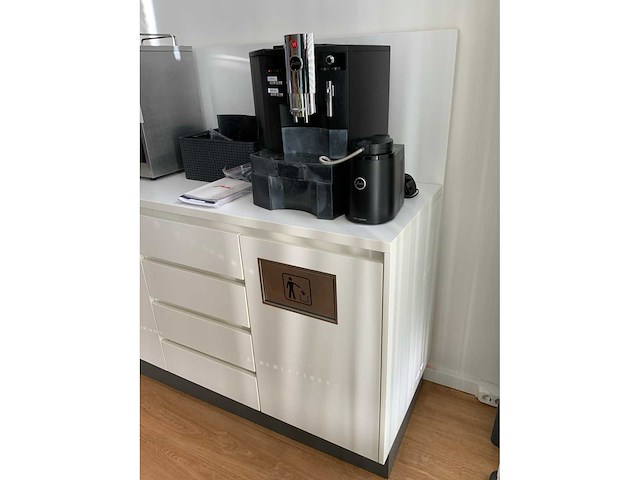 Kantine meubel - afbeelding 3 van  5