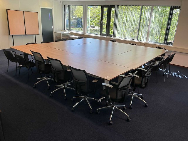 Kantine meubilair - afbeelding 1 van  10