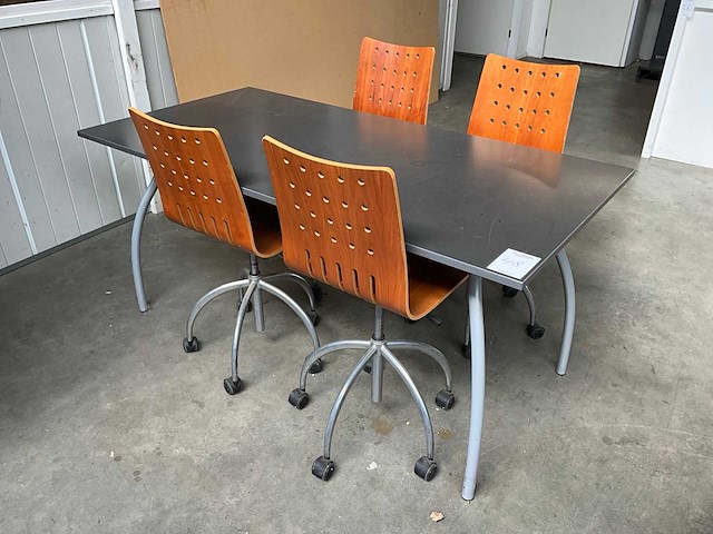 Kantine set - afbeelding 1 van  4