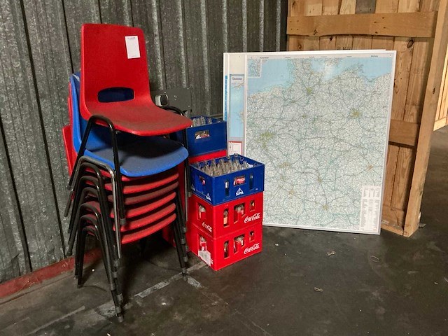 Kantine stoelen en divers - afbeelding 4 van  4