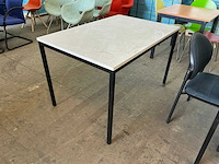 Kantinemeubilair - afbeelding 2 van  2