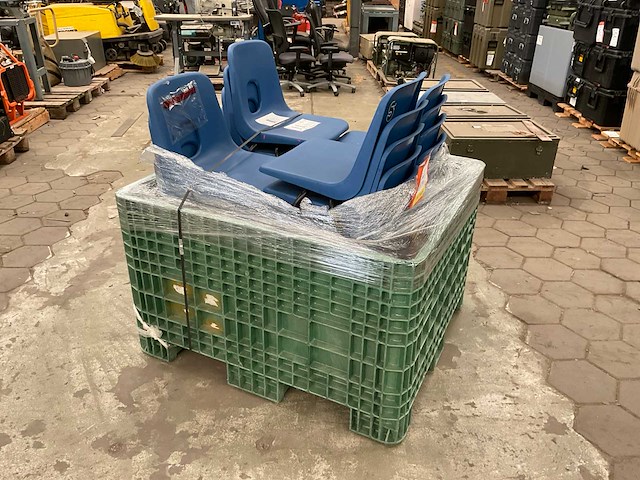 Kantinestoel (18x) - afbeelding 3 van  5