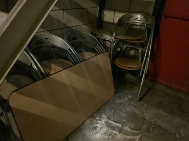 Kantinestoel (18x) - afbeelding 1 van  2