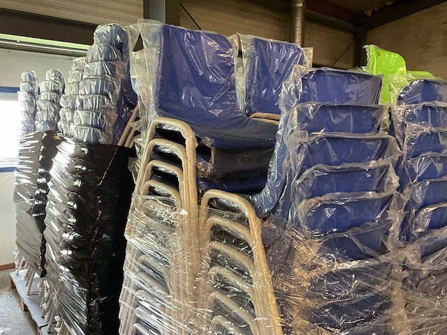 Kantinestoel blauw met chrome onderstel (100x) - afbeelding 6 van  6