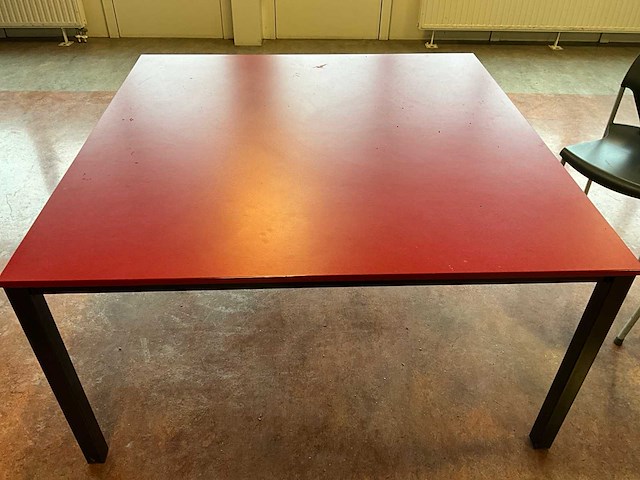 Kantinetafel 140x140cm (4x) - afbeelding 1 van  1