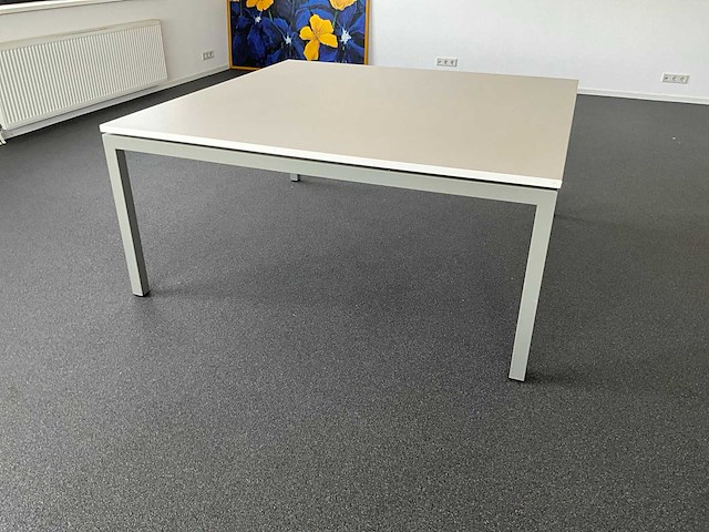 Kantinetafel 160 x 160 cm - afbeelding 2 van  5
