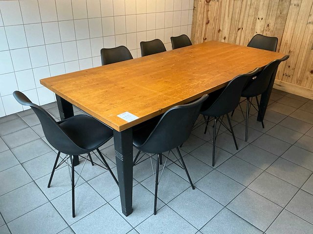Kantinetafel en stoelen - afbeelding 5 van  6