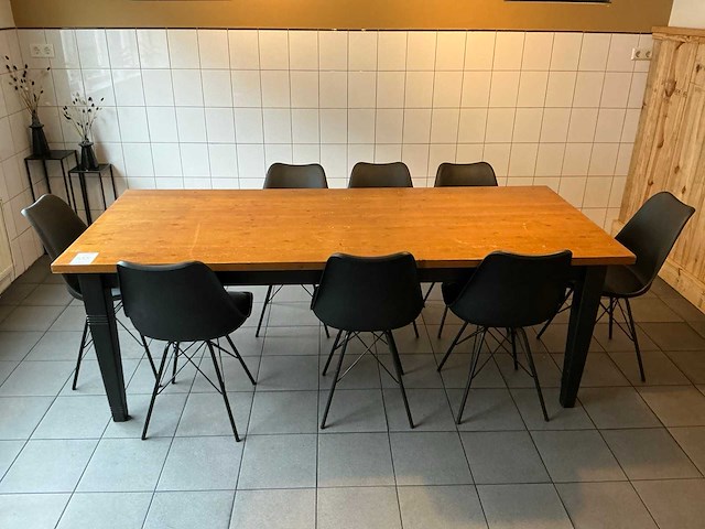 Kantinetafel en stoelen - afbeelding 1 van  6