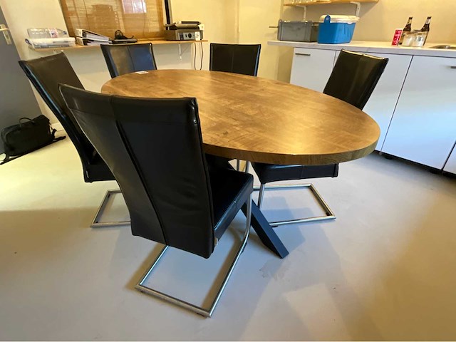 Kantinetafel en stoelen - afbeelding 1 van  6