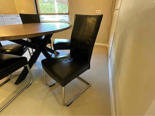 Kantinetafel en stoelen - afbeelding 5 van  6