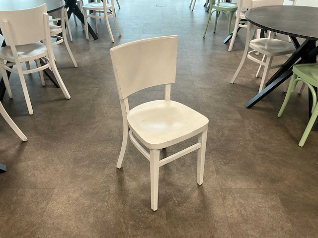 Kantinetafel met 3 stoelen (4x) - afbeelding 6 van  10