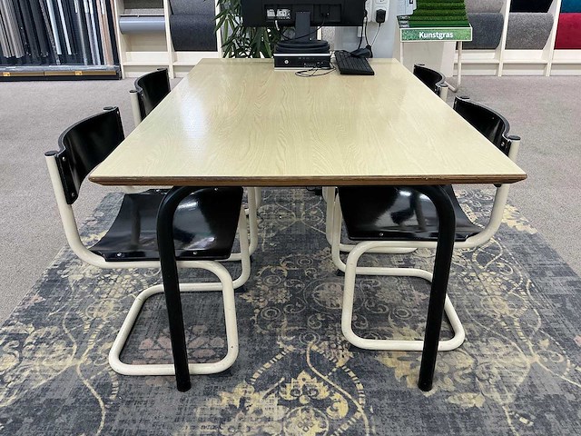 Kantinetafel met 4 stoelen - afbeelding 2 van  3
