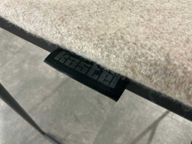 Kantinetafel met 8 krukken - afbeelding 6 van  6