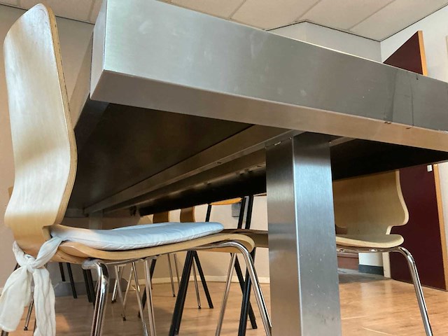 Kantinetafel met 9 stoelen - afbeelding 4 van  11