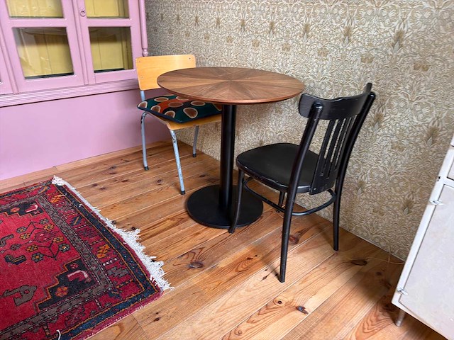 Kantinetafel met diverse stoelen (3x) - afbeelding 4 van  6