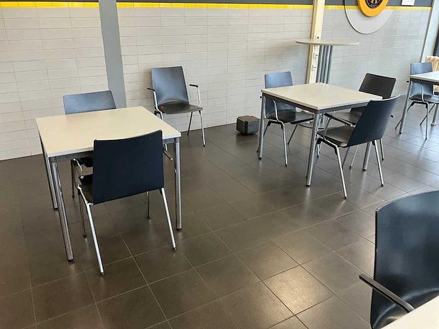 Kantinetafel met stoelen (10x) - afbeelding 6 van  10