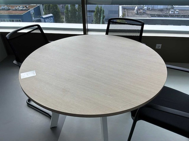 Kantinetafel met stoelen (3x) - afbeelding 3 van  5