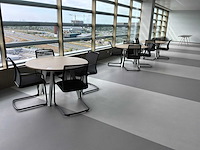 Kantinetafel met stoelen (3x) - afbeelding 4 van  5