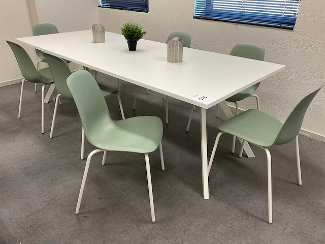 Kantinetafel met stoelen - afbeelding 1 van  5