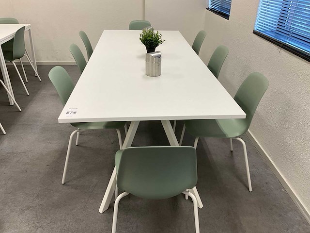 Kantinetafel met stoelen - afbeelding 2 van  5