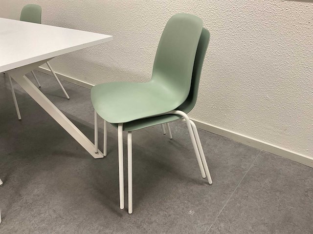 Kantinetafel met stoelen - afbeelding 5 van  5