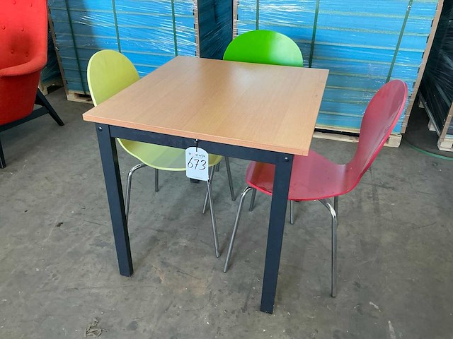 Kantinetafel met stoelen - afbeelding 2 van  3