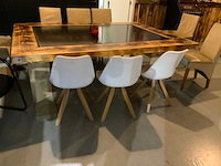 Kantinetafel met zonnepaneel - afbeelding 3 van  8