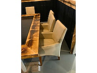 Kantinetafel met zonnepaneel - afbeelding 8 van  8