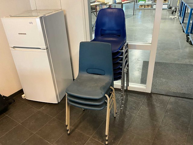 Kantinetafel plus stoelen (2x) - afbeelding 4 van  4