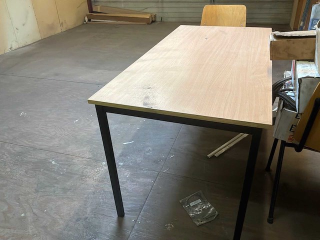 Kantinetafel / stoelen - afbeelding 5 van  5