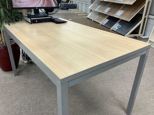 Kantinetafel - afbeelding 2 van  3