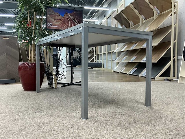 Kantinetafel - afbeelding 3 van  3