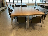 Kantinetafels met stoelen