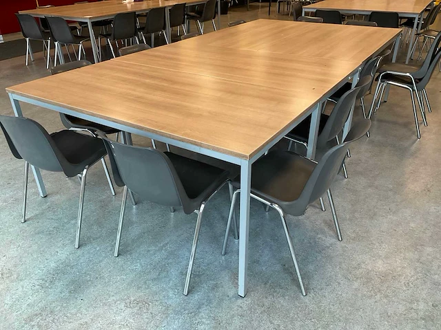 Kantinetafels met stoelen - afbeelding 15 van  18