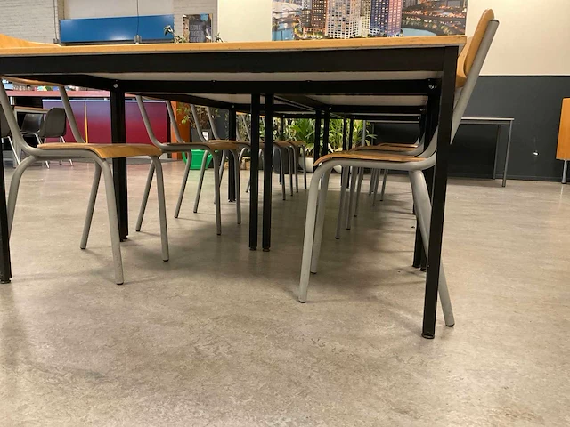 Kantinetafels met stoelen - afbeelding 8 van  12