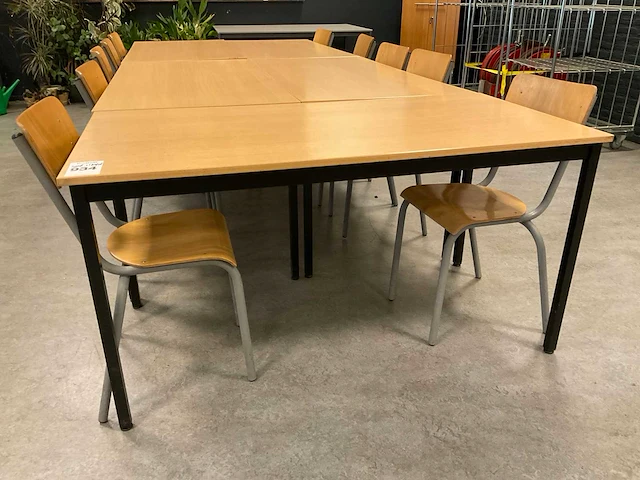 Kantinetafels met stoelen - afbeelding 9 van  12