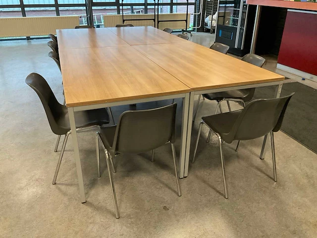 Kantinetafels met stoelen - afbeelding 4 van  11