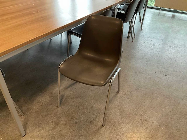 Kantinetafels met stoelen - afbeelding 18 van  18